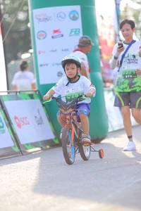 BIB: 
                            <button type="button" onclick="openModal(3653506)" class="btn btn-primary btn-sm float-right btn-popup" data-toggle="modal" data-target=".modal-high-quality">
                        <i class="fas fa-shopping-cart"></i> Add to Cart
                    </button>
                                            <button type="button" onclick="isThisMe(3653506, true)" class="btn btn-success btn-sm float-right btn-popup btn-isme hidden" data-toggle="tooltip" data-placement="bottom" title="นี่คือรูปของคุณใช่ไหม คลิกที่นี่เพื่อเอาเข้าอัลบั้ม">
                        <i class="fas fa-plus"></i> Add to album
                    </button>
                    <button type="button" onclick="isThisMe(3653506, false)" class="btn btn-warning btn-sm float-right btn-popup btn-isnotme hidden">
                        <i class="fas fa-ban"></i> Remove from album
                    </button>